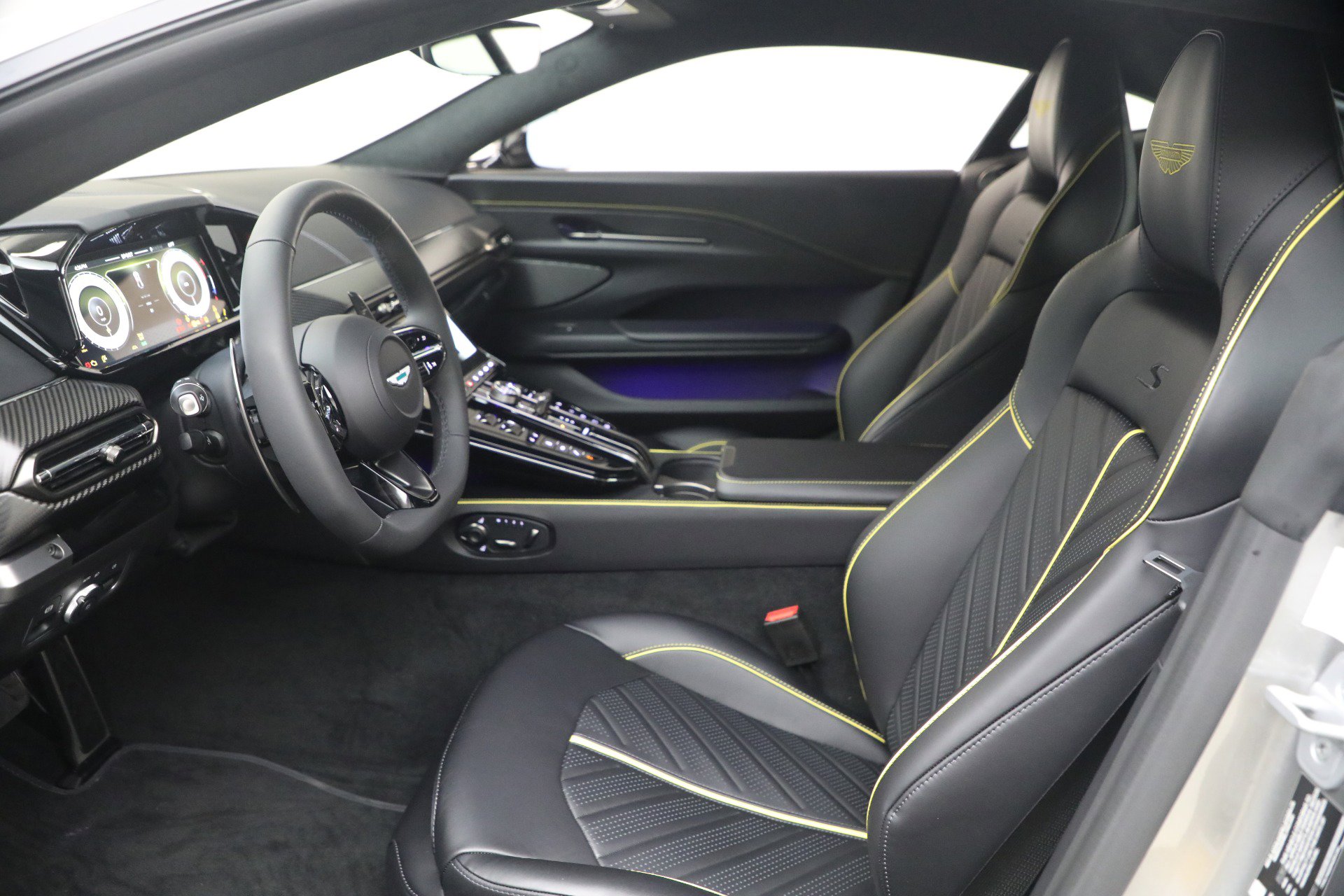 New 2026 Aston Martin V8 Vantage S image 19