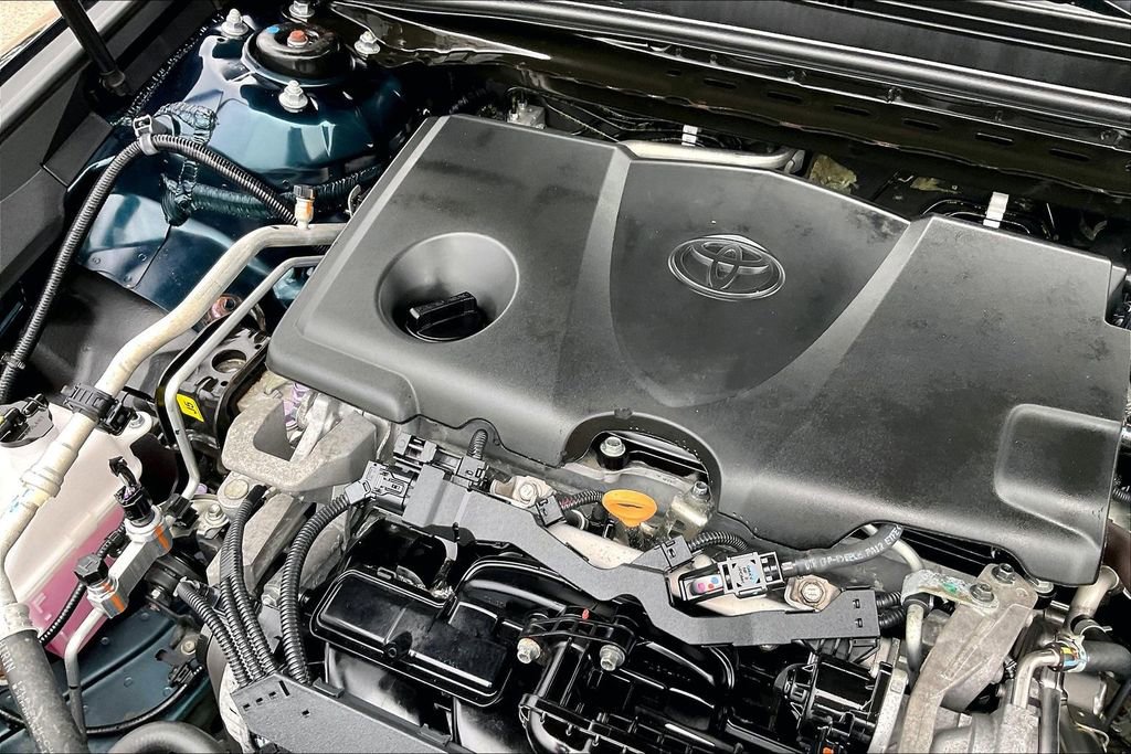 Used 2020 Toyota Camry SE FWD image 32