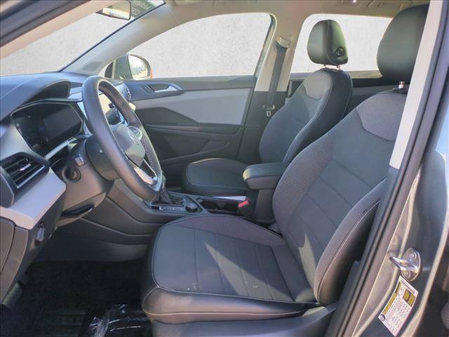 Used 2022 Volkswagen Taos SE FWD image 16