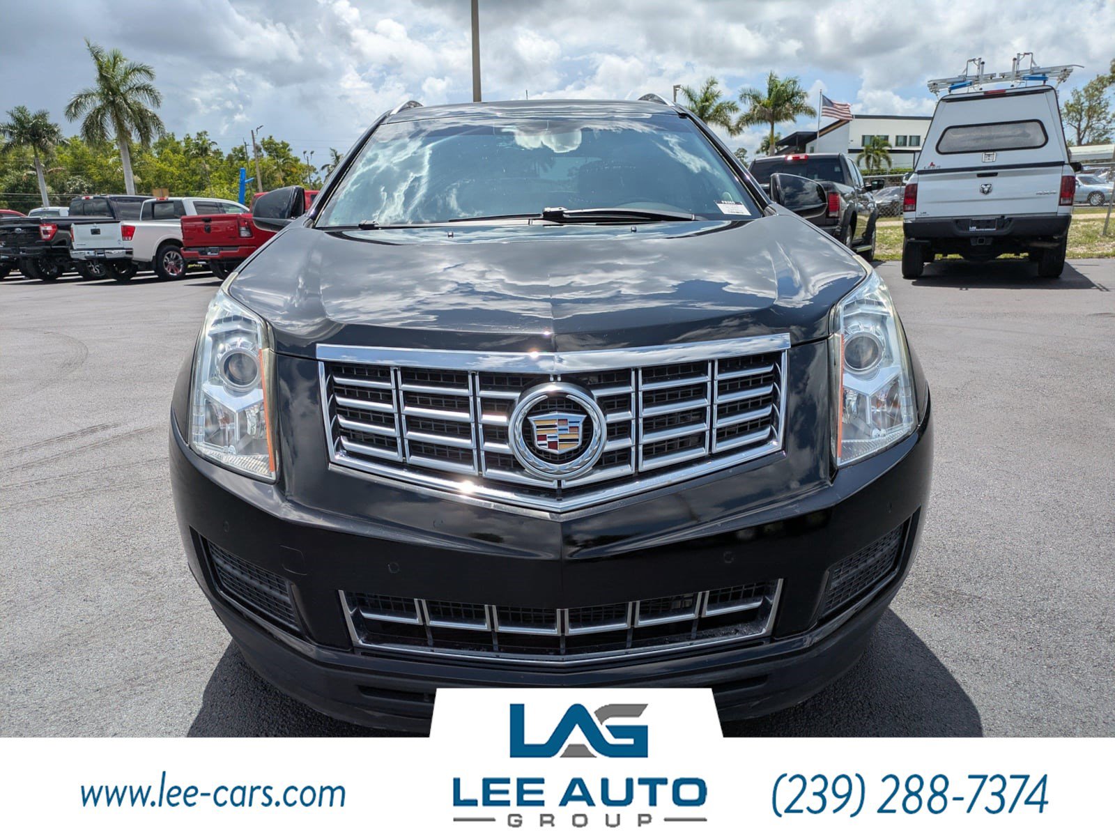 Used 2015 Cadillac SRX Luxury w/ Driver Awareness Package FWD image 7
