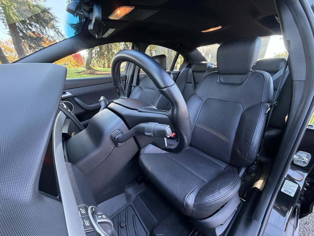 Used 2009 Pontiac G8 GT w/ Premium Package RWD image 11