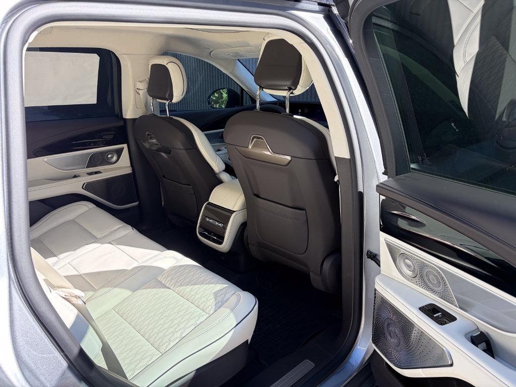 New 2026 Lincoln Nautilus Black Label AWD/4WD image 28
