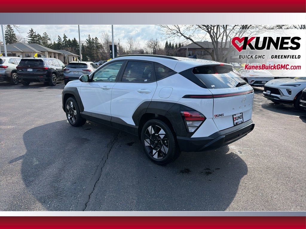 Used 2025 Hyundai Kona SEL image 9