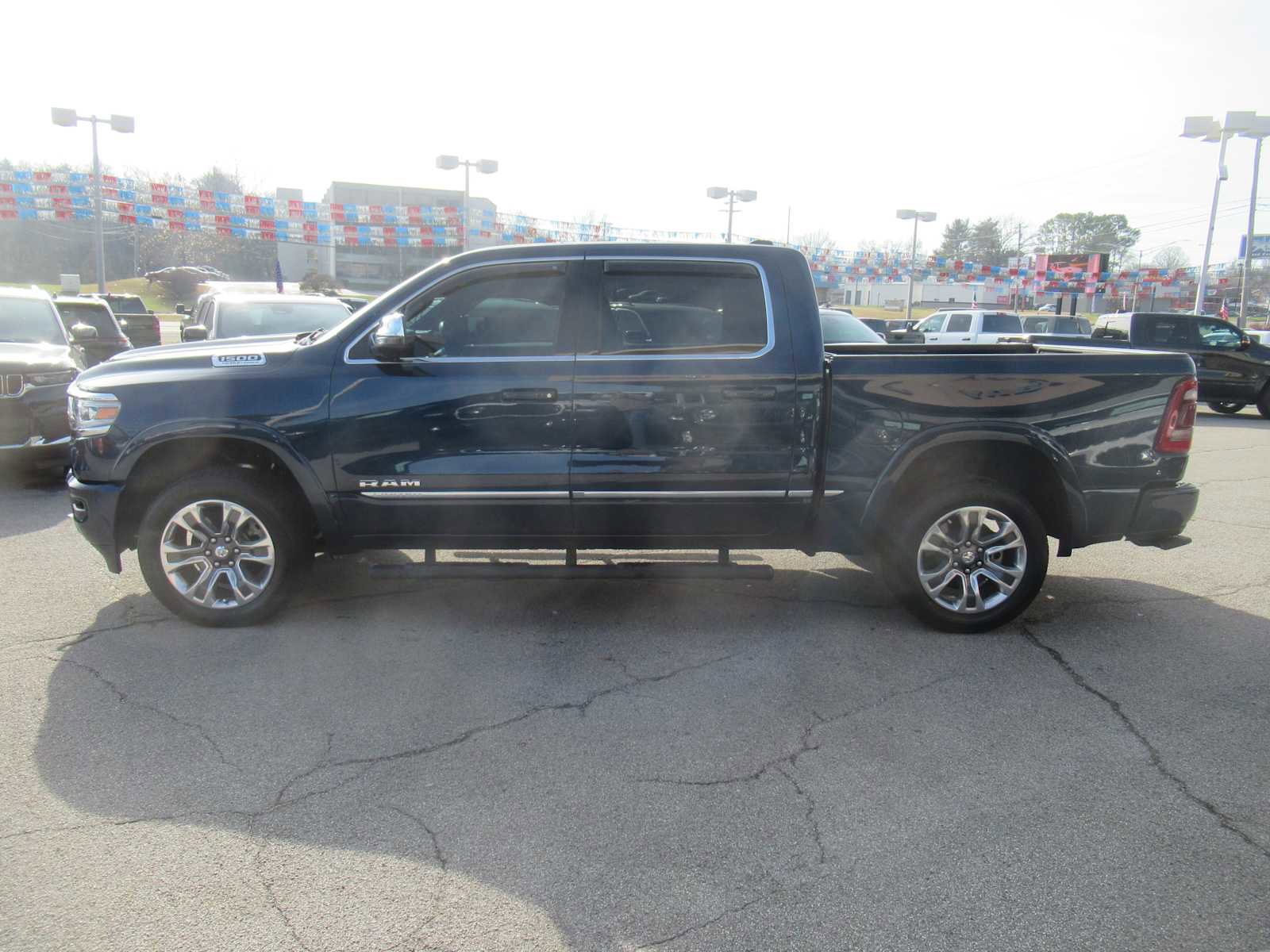 Used 2024 RAM 1500 Limited w/ Body Color Bumper Group image 3