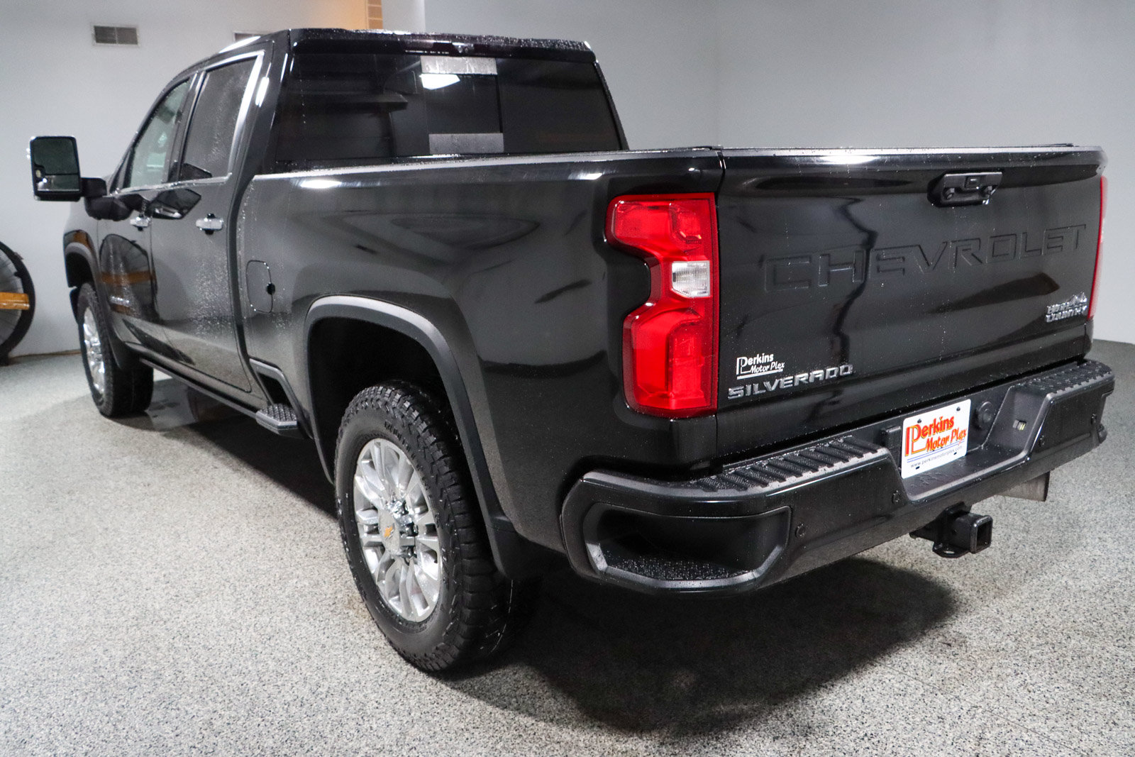 Used 2021 Chevrolet Silverado 2500 High Country w/ Z71 Off-Road Package AWD/4WD image 9