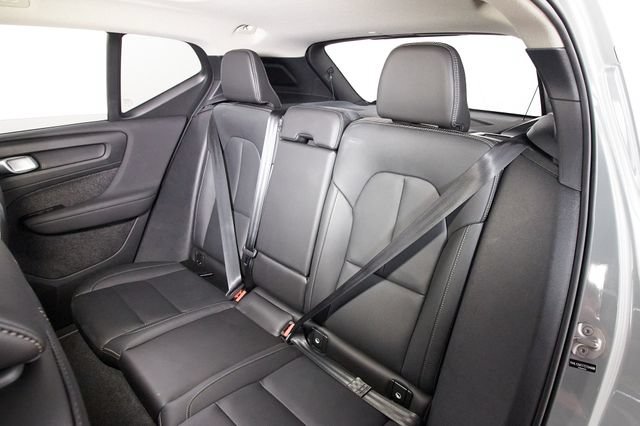 Certified 2026 Volvo XC40 B5 Plus AWD/4WD image 20