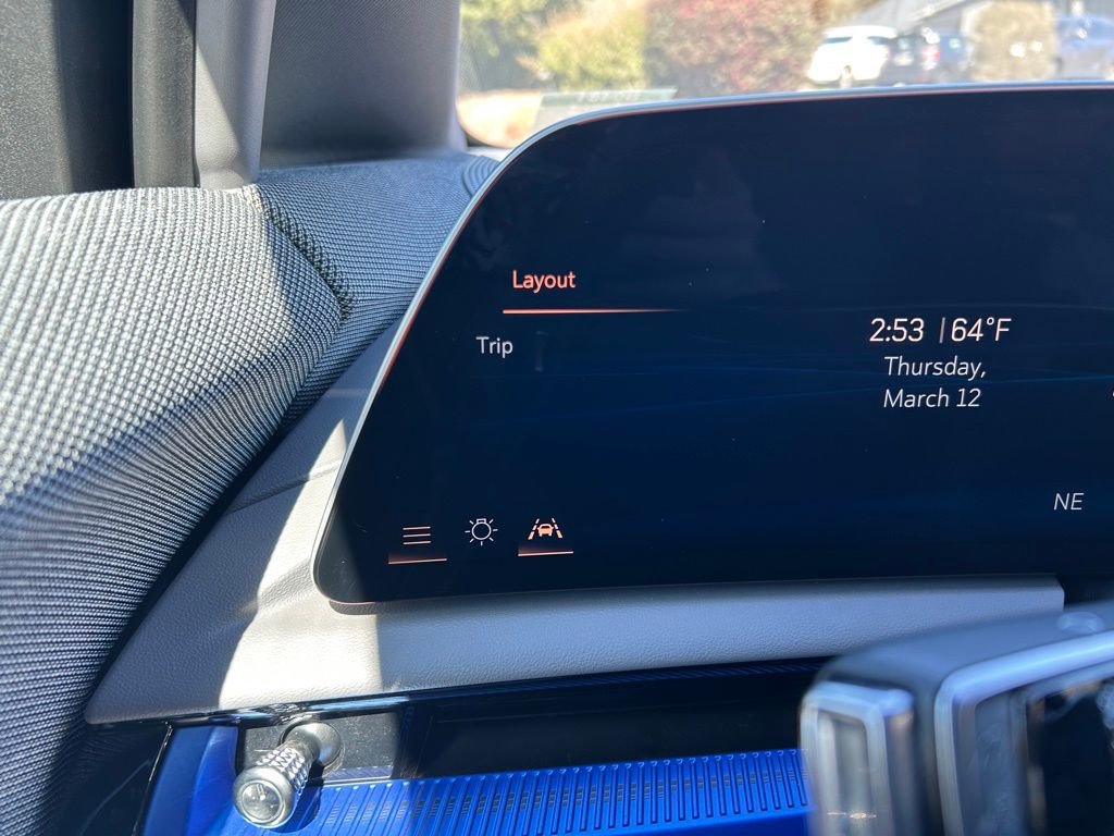 Used 2025 Cadillac Optiq Luxury 1 AWD/4WD image 26