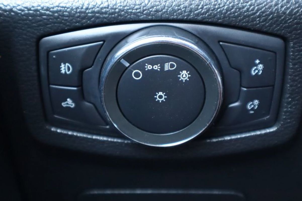Used 2019 Ford F150 Lariat image 26