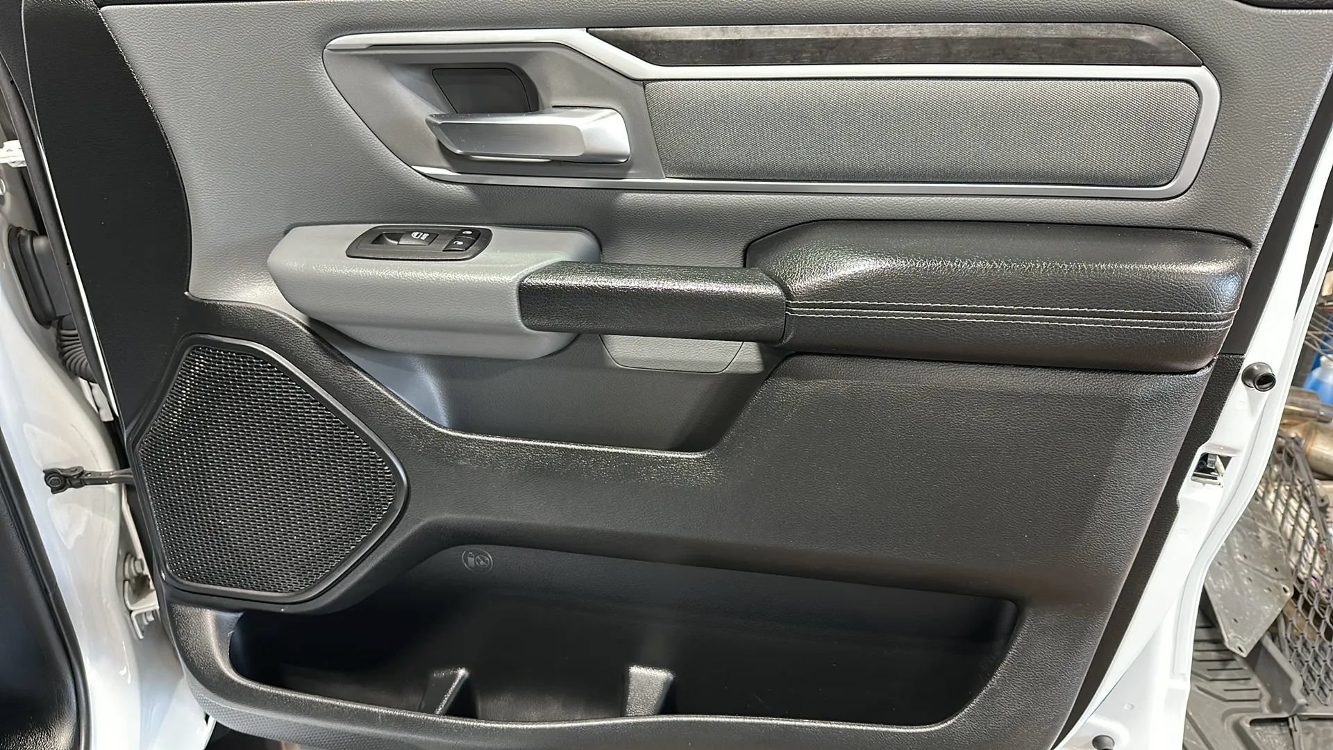 Used 2020 RAM 1500 Big Horn AWD/4WD image 17