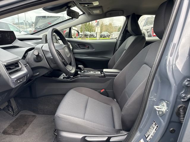 Used 2025 Toyota Prius LE image 17
