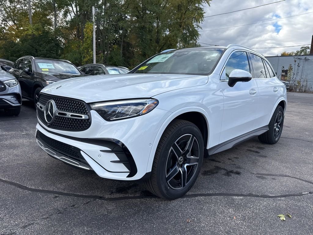 New 2026 Mercedes-Benz GLC 300 4MATIC image 3