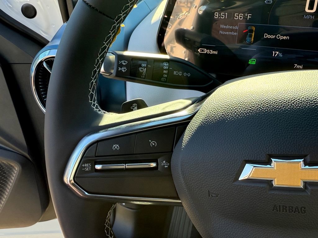 New 2026 Chevrolet Equinox EV LT image 18