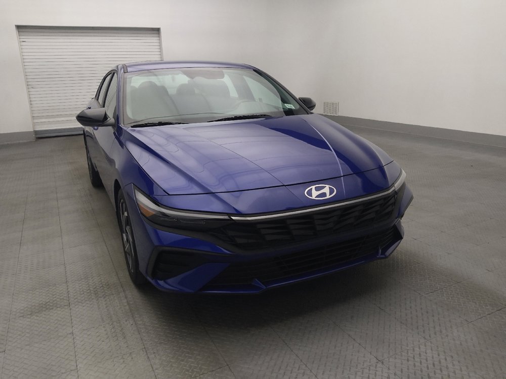 Used 2025 Hyundai Elantra Sport w/ Cargo Package FWD image 14
