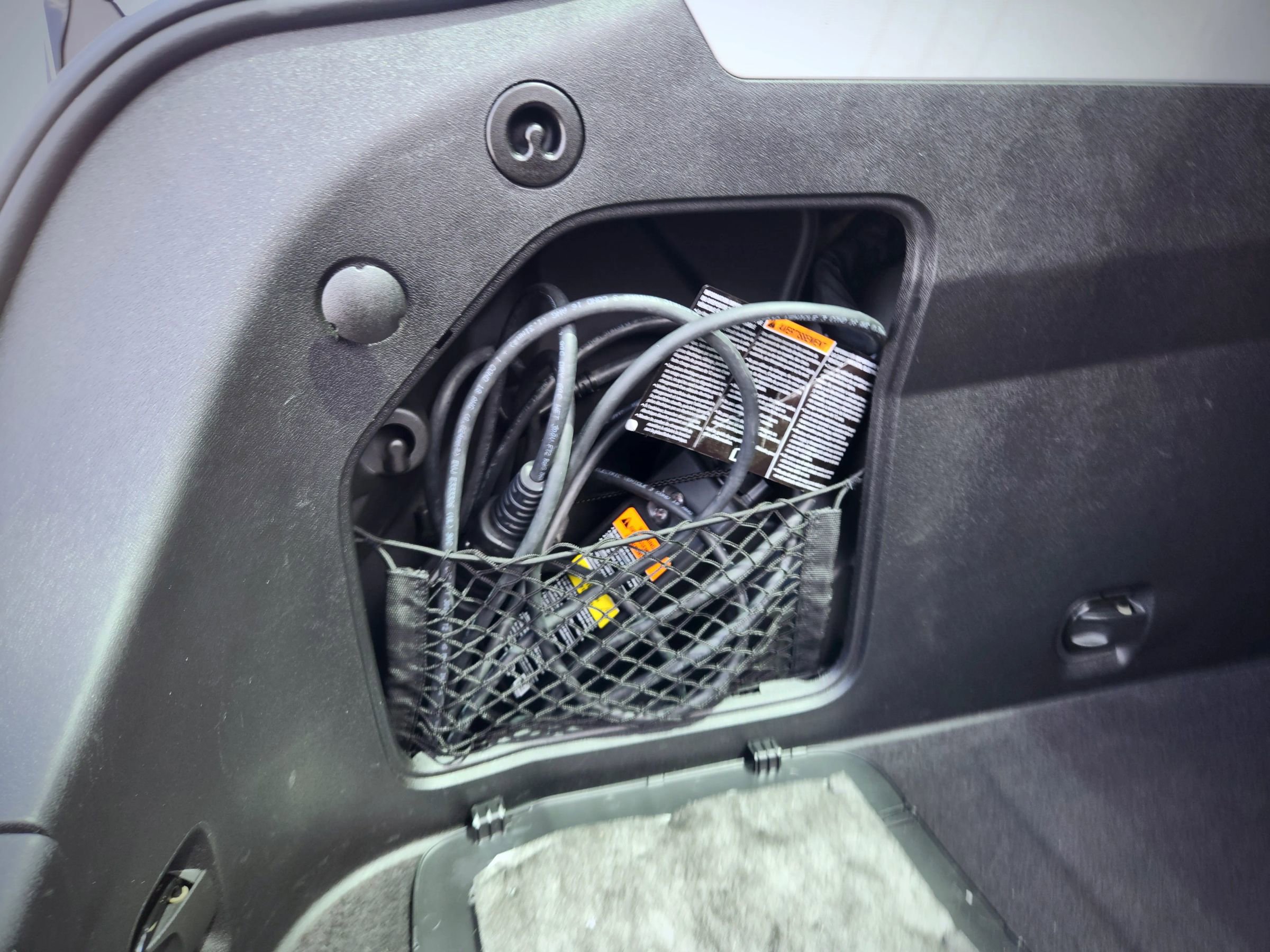 Used 2017 Chevrolet Volt LT FWD image 36