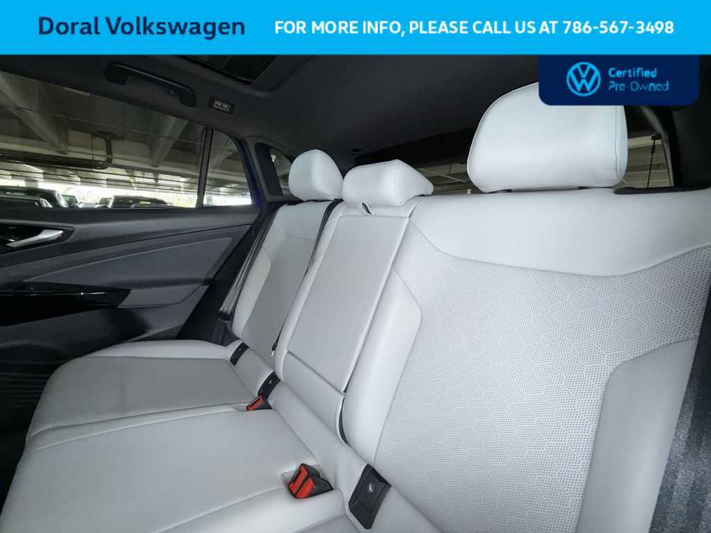 Certified 2022 Volkswagen ID.4 Pro S AWD/4WD image 22