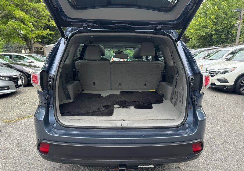 Used 2015 Toyota Highlander XLE AWD/4WD image 15