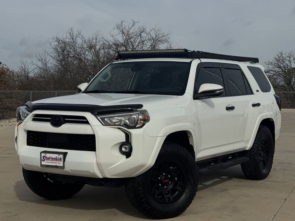 Used 2024 Toyota 4Runner SR5 Premium w/ Moonroof Package image 2