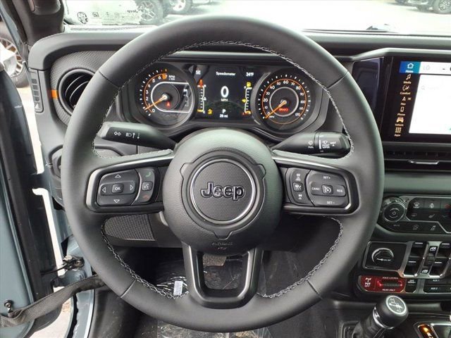 New 2026 Jeep Gladiator Mojave w/ Safety Group image 12