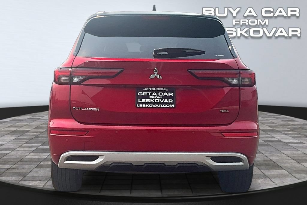 Used 2024 Mitsubishi Outlander SEL AWD/4WD image 4