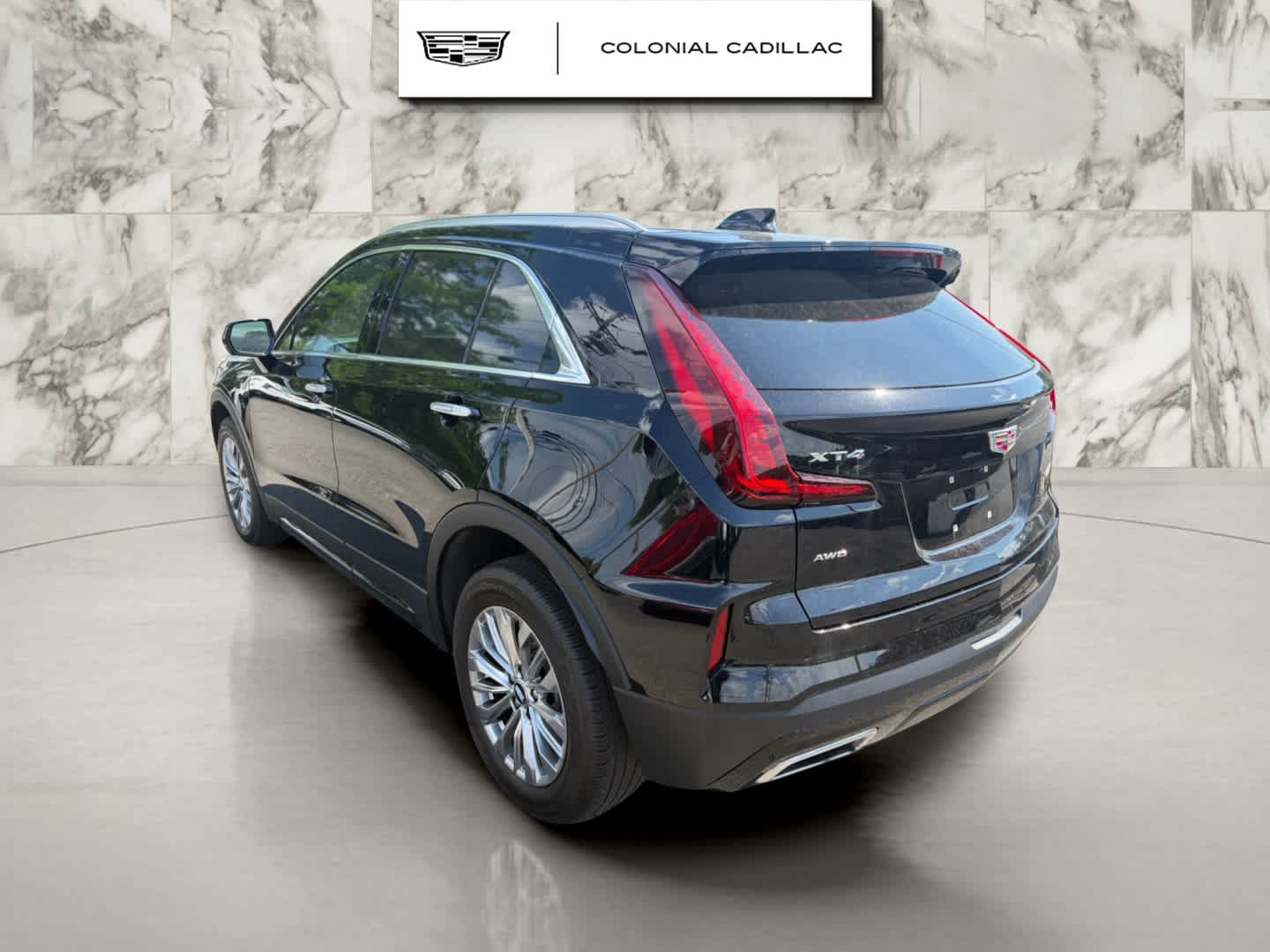 Used 2025 Cadillac XT4 Premium Luxury AWD/4WD image 3