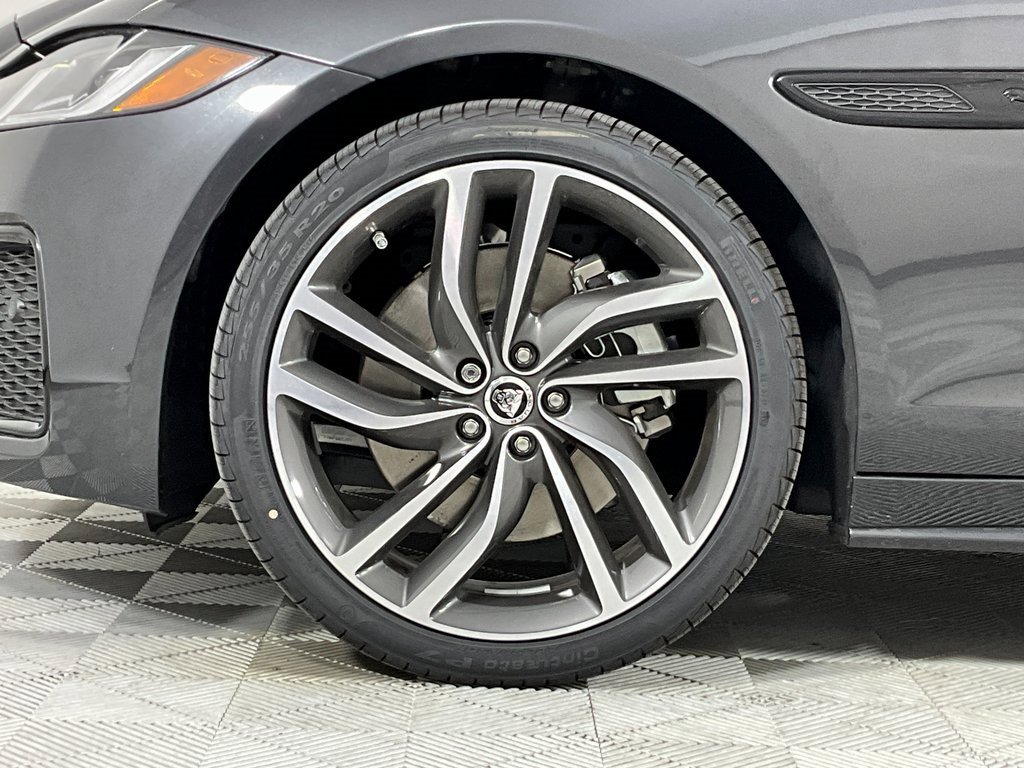 New 2024 Jaguar XF R-Dynamic SE image 9