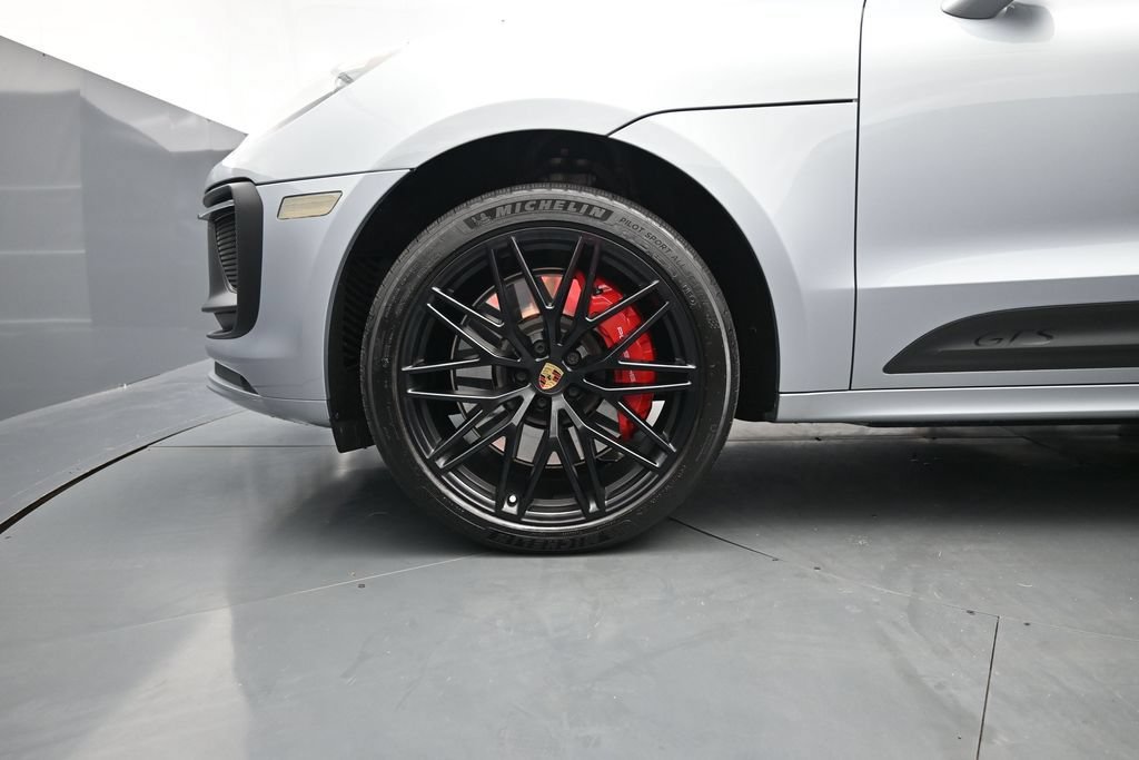New 2024 Porsche Macan GTS AWD/4WD image 7
