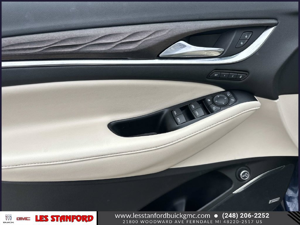 Certified 2023 Buick Enclave Avenir AWD/4WD image 17