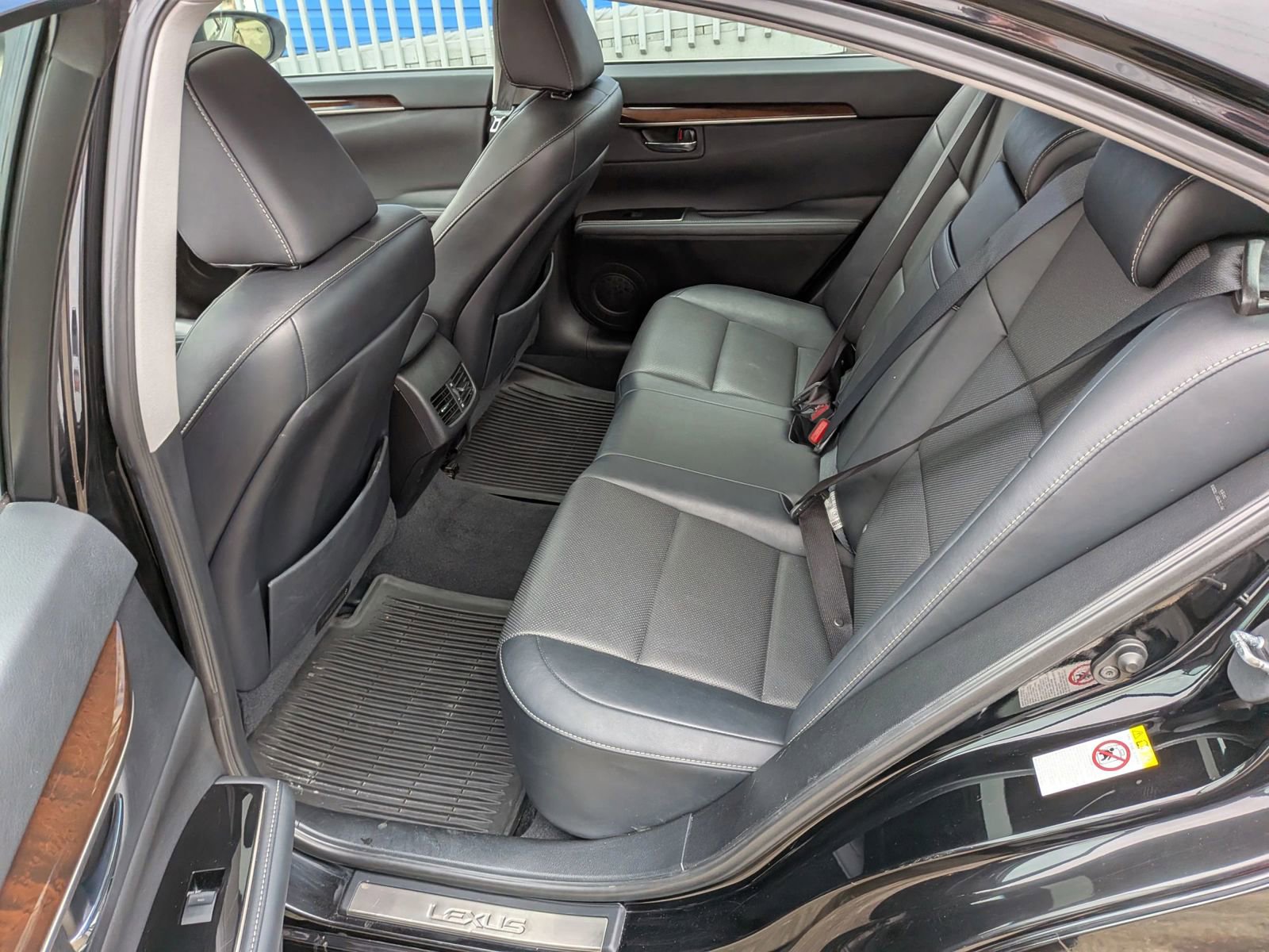 Used 2016 Lexus ES 350 w/ Premium Package w/Wood Trim image 24