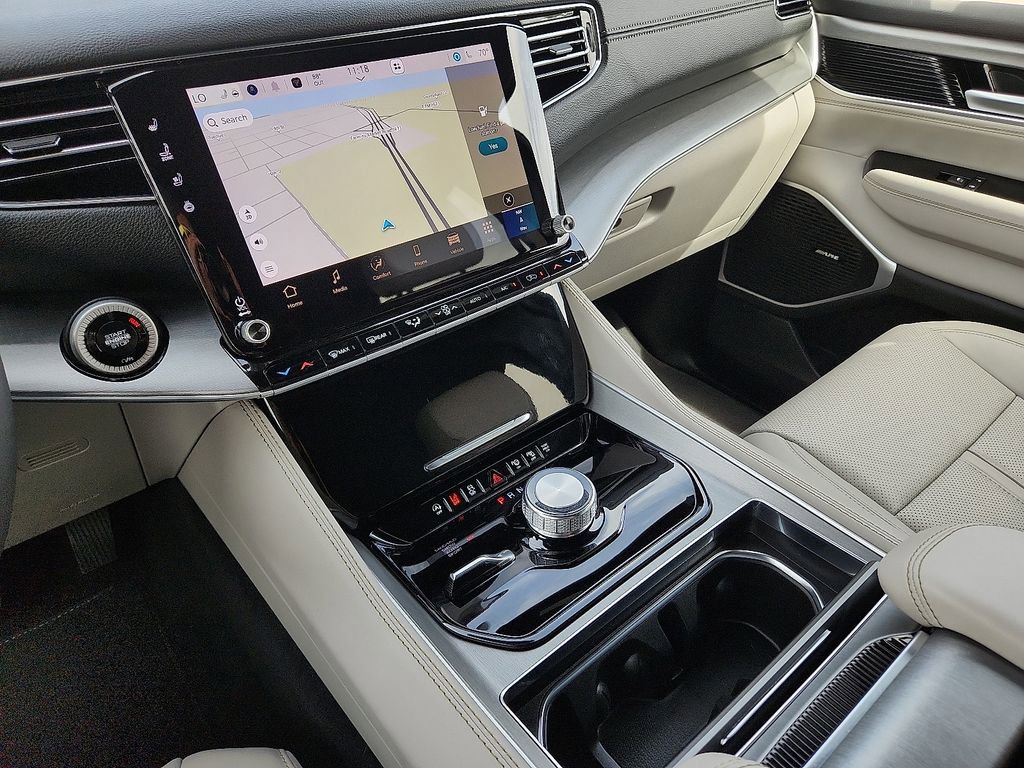 New 2025 Jeep Wagoneer 4WD w/ Convenience Group I image 30