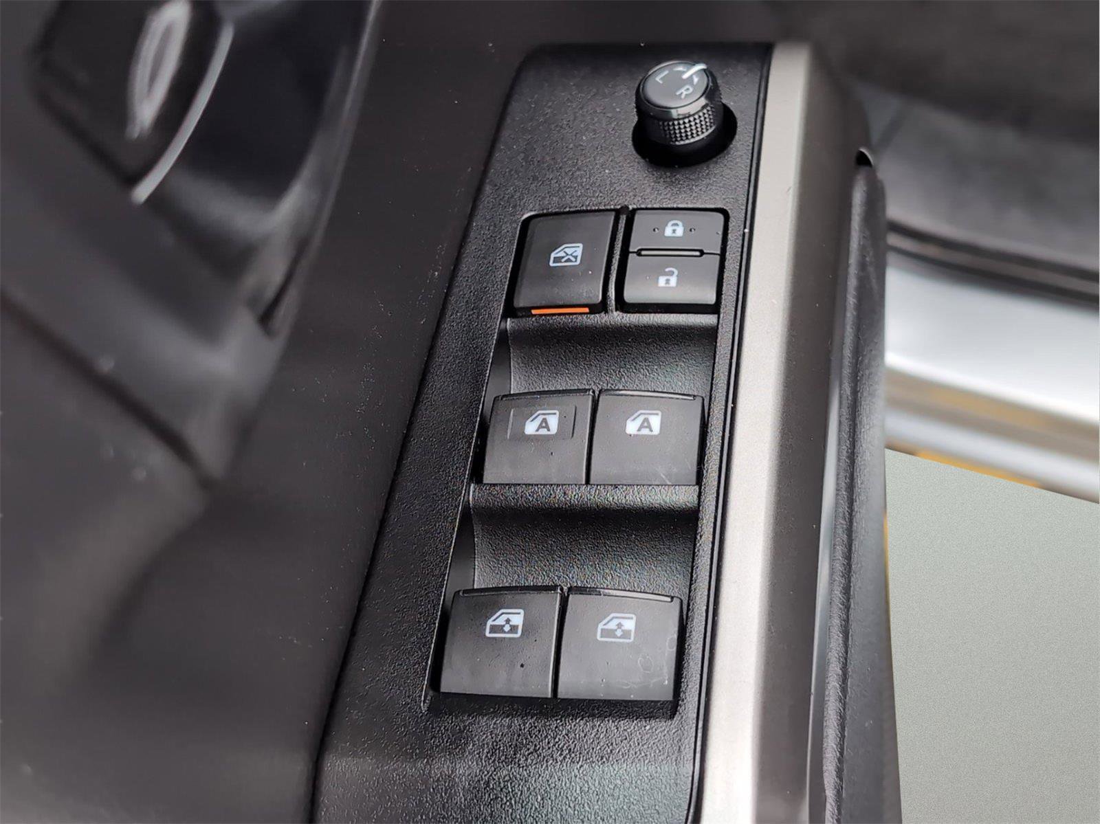 Used 2023 Toyota Tacoma SR5 AWD/4WD image 16