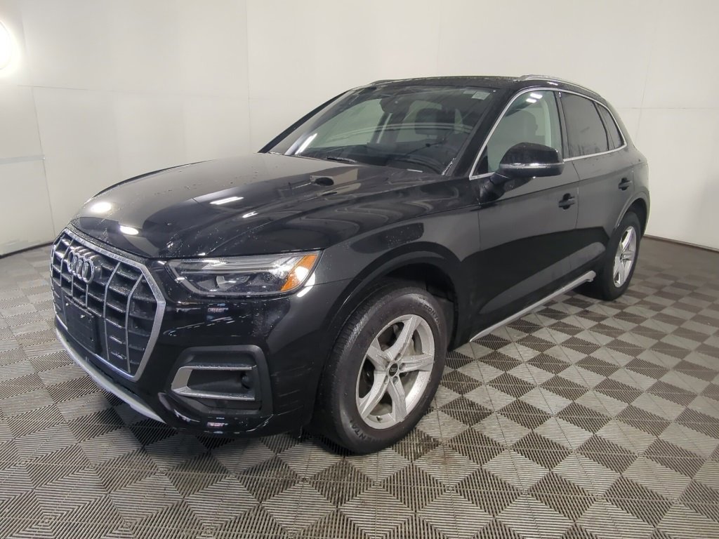 Used 2023 Audi Q5 2.0T Premium w/ Convenience Package image 5