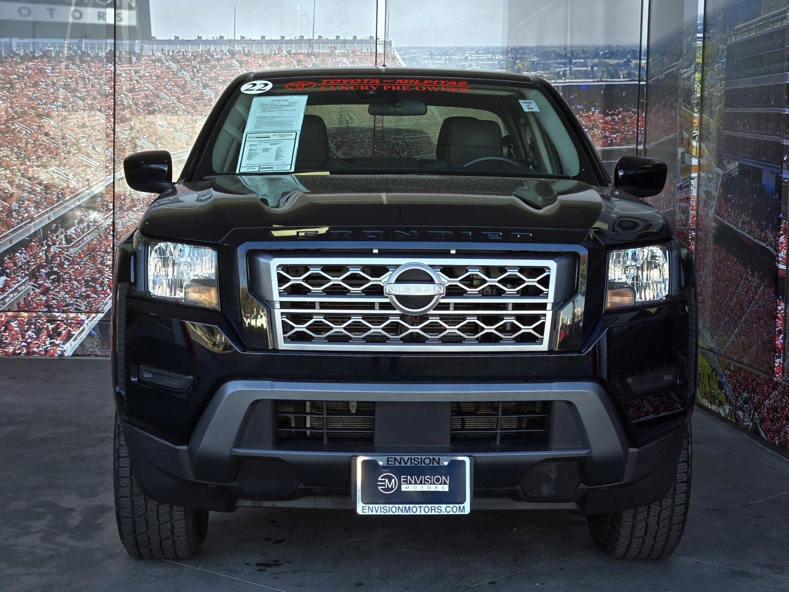 Used 2022 Nissan Frontier SV image 3