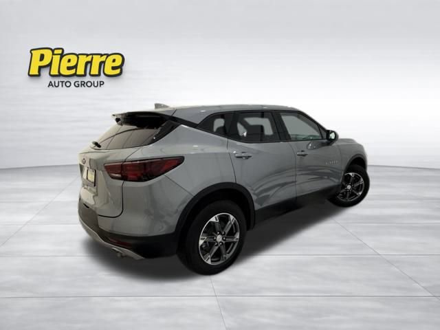 Used 2025 Chevrolet Blazer LT image 7