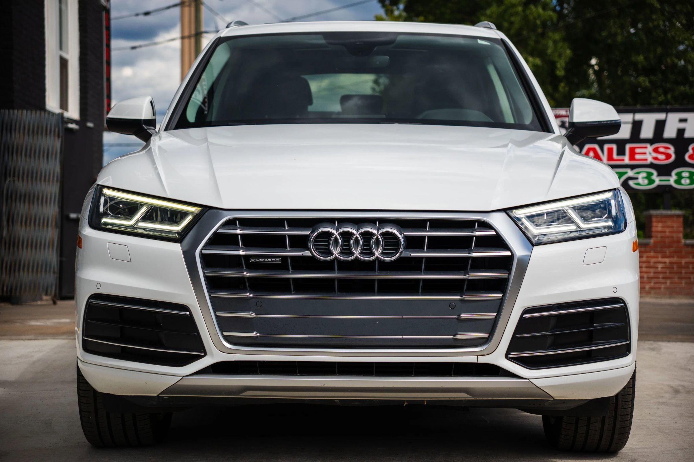Used 2018 Audi Q5 2.0T Premium Plus image 2