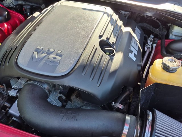 Used 2013 Dodge Challenger R/T Plus RWD image 25
