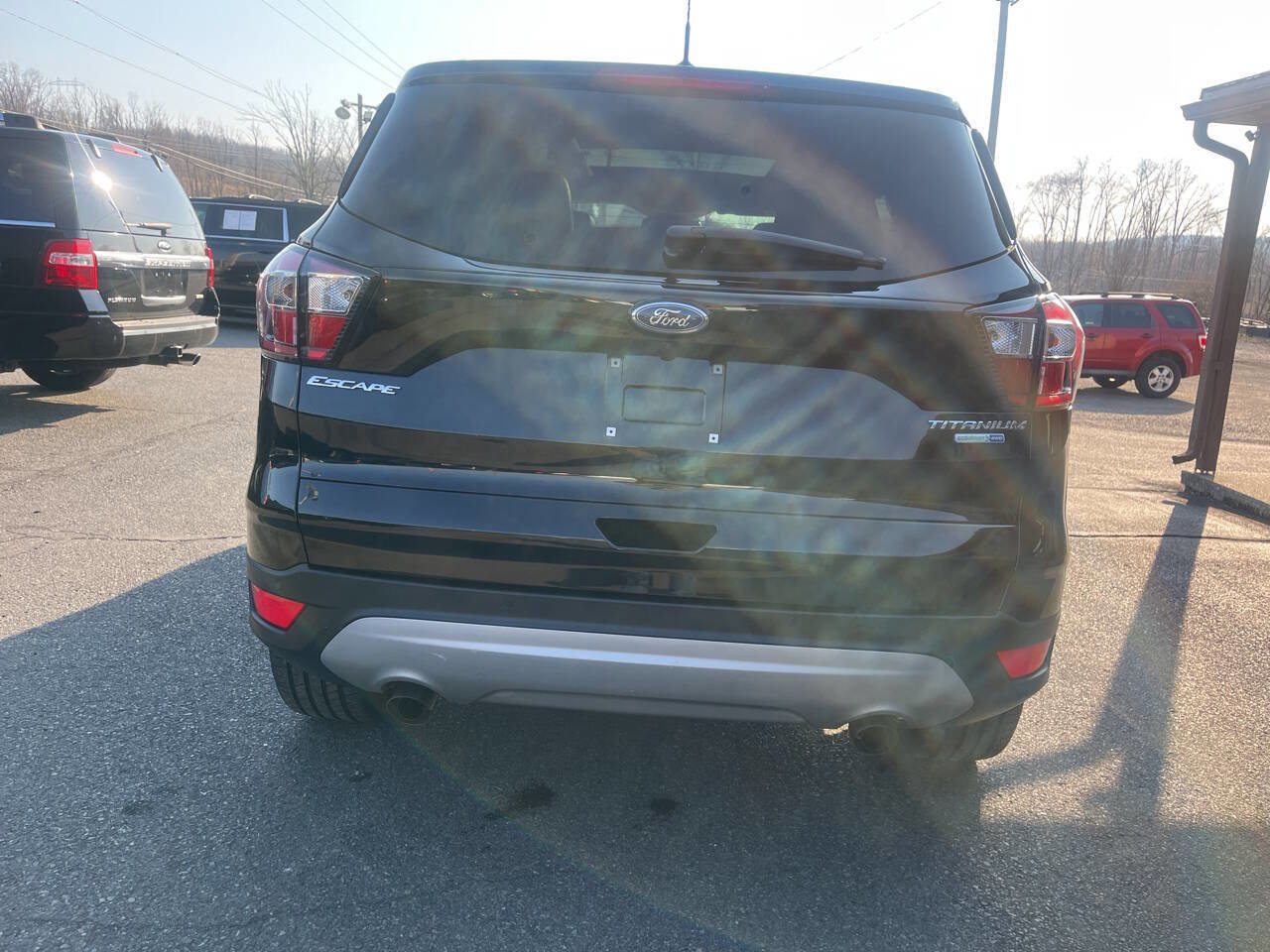 Used 2017 Ford Escape Titanium w/ Equipment Group 301A AWD/4WD image 7