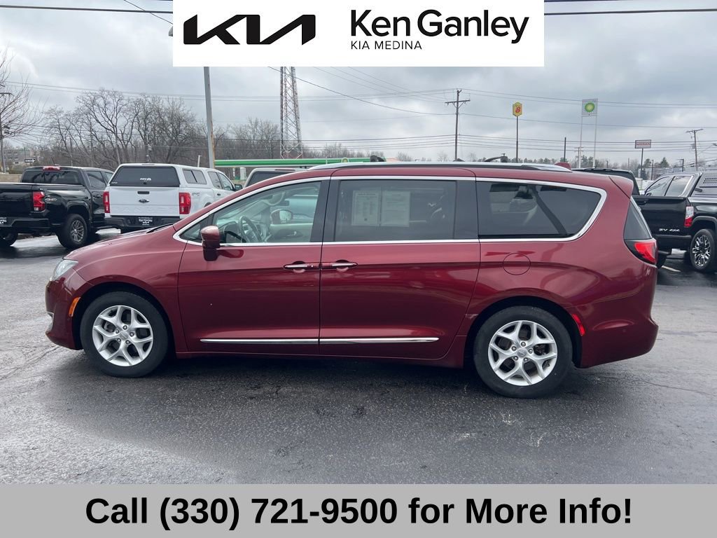 Used 2017 Chrysler Pacifica Touring-L Plus w/ Advanced Safetytec Group image 15