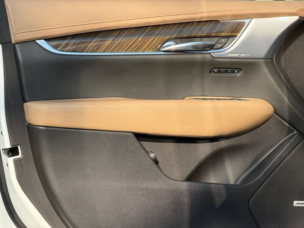 Used 2022 Cadillac XT6 Sport w/ Platinum Package AWD/4WD image 20