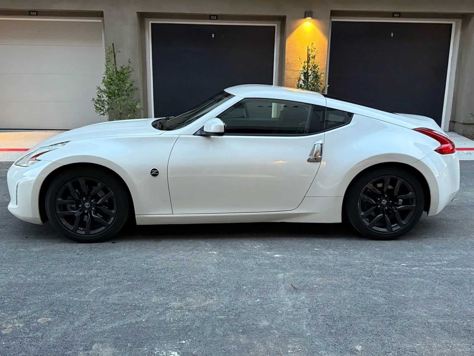 Used 2016 Nissan 370Z Coupe image 8