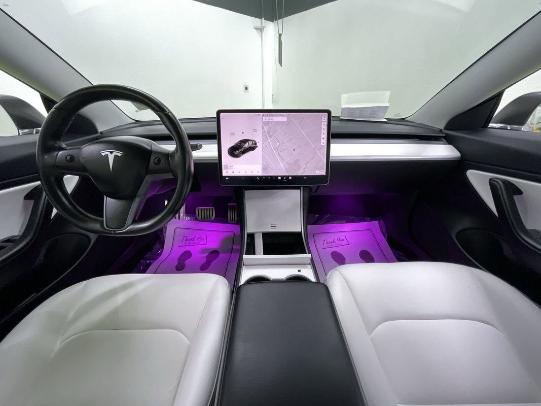 Used 2018 Tesla Model 3 Performance image 17