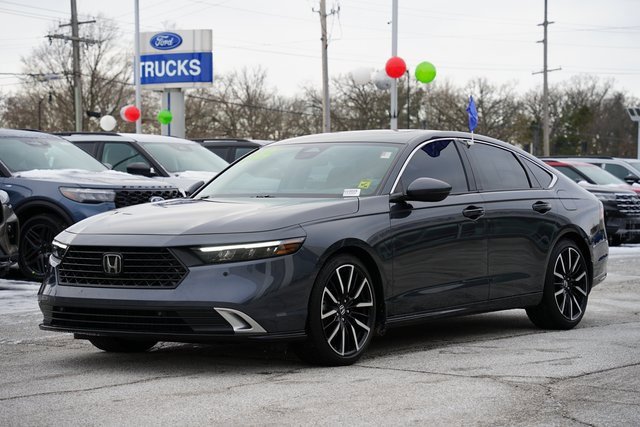 Used 2024 Honda Accord Touring image 3