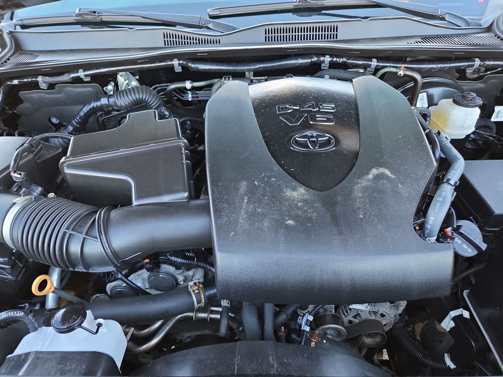Used 2021 Toyota Tacoma TRD Sport AWD/4WD image 17