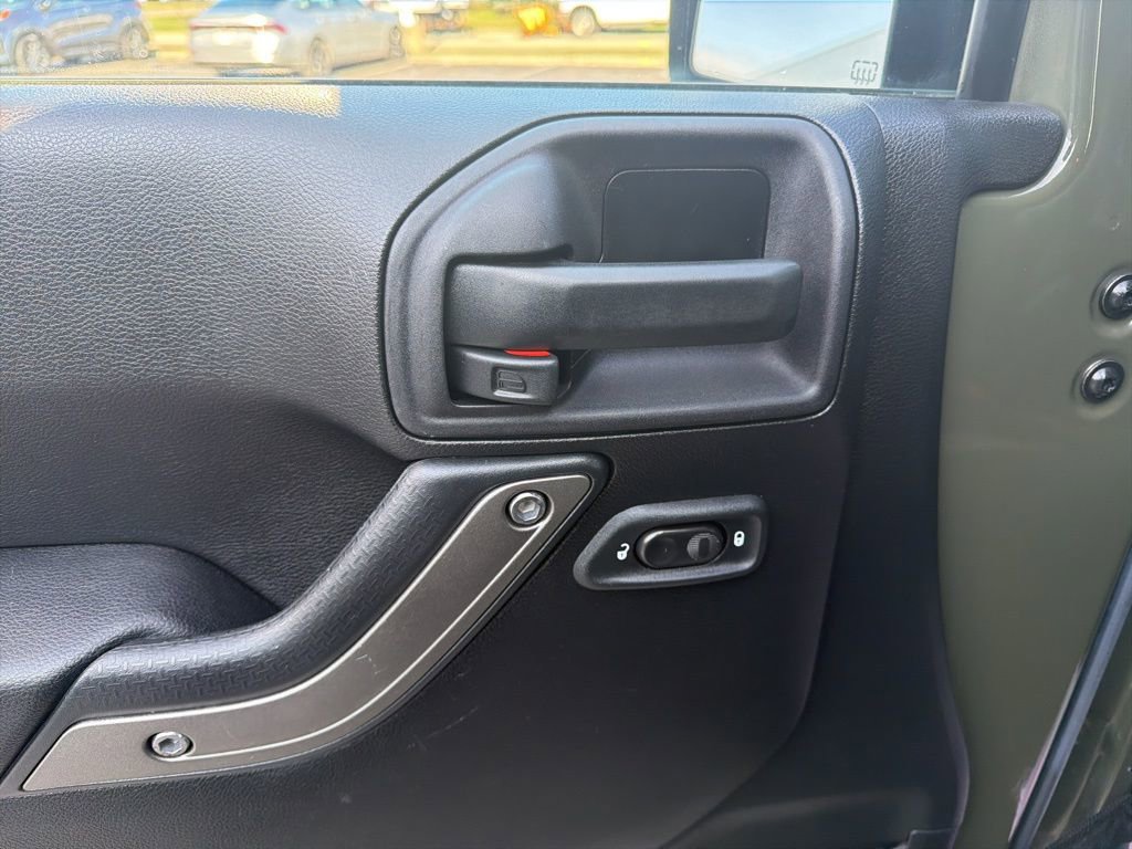 Used 2015 Jeep Wrangler Unlimited Sport w/ Quick Order Package 24S image 15