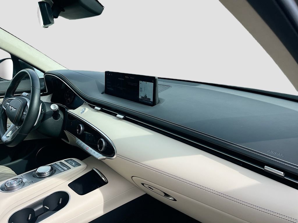 Used 2025 Genesis GV70 3.5T Sport w/ Sport Advanced Package image 30