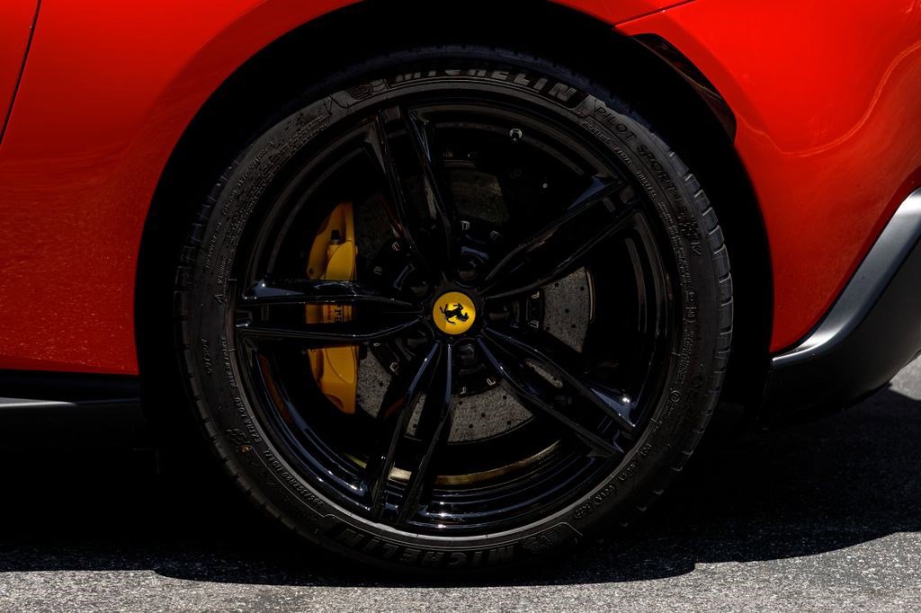 Used 2022 Ferrari Roma RWD image 44