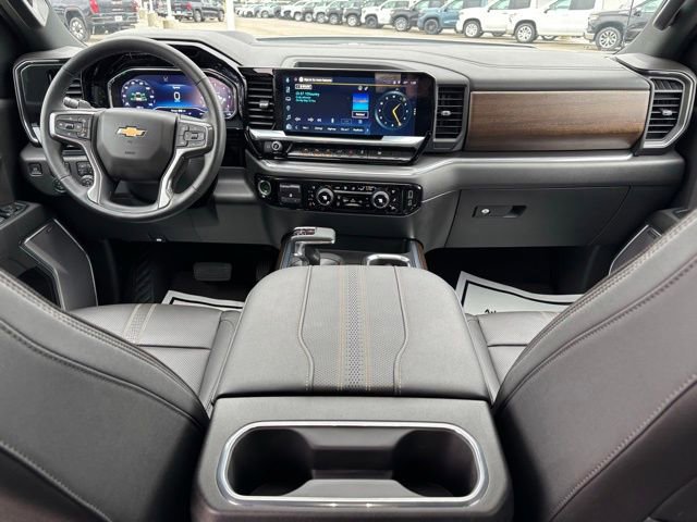 Certified 2023 Chevrolet Silverado 1500 High Country w/ Technology Package image 24