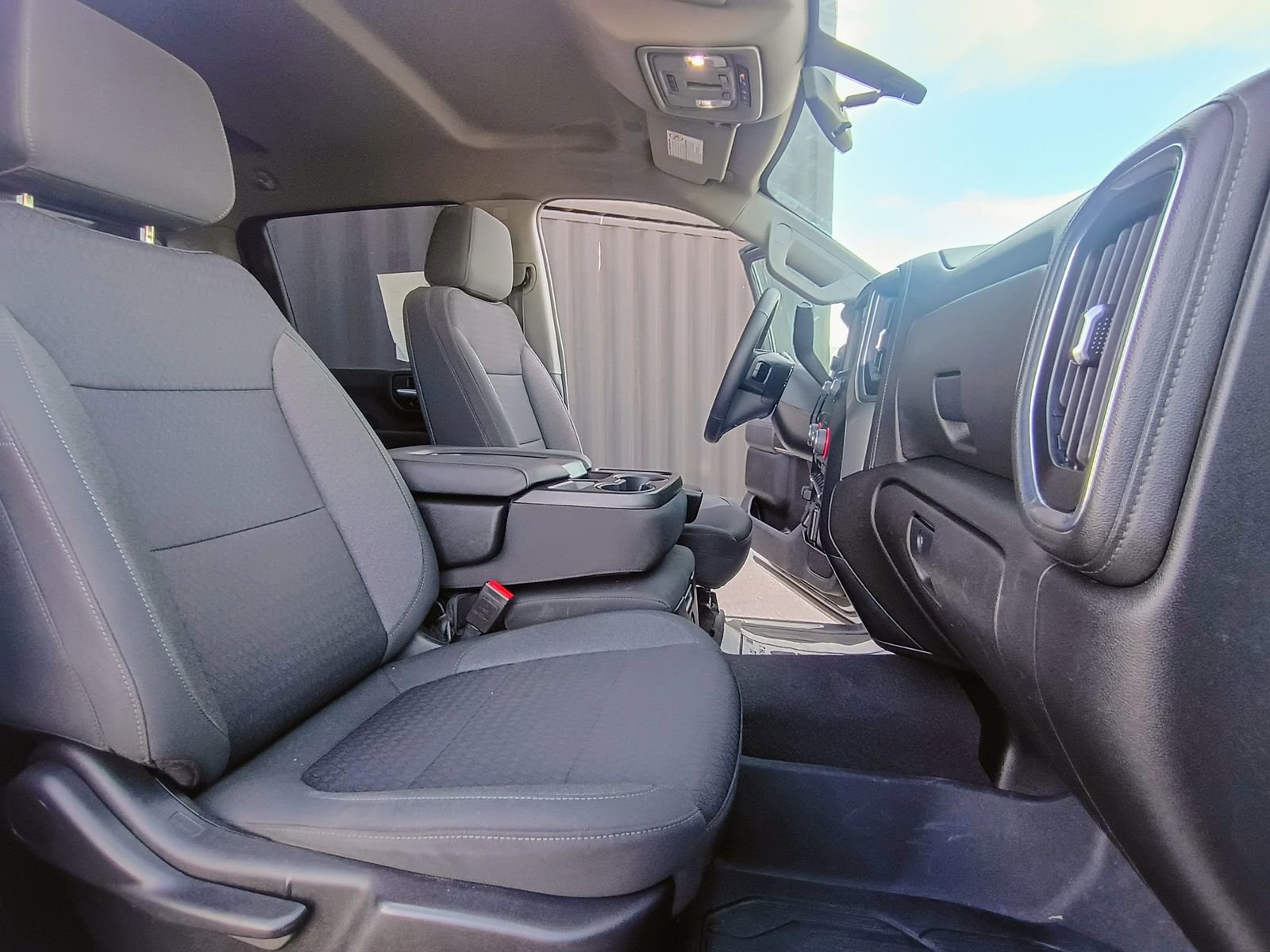 Used 2022 Chevrolet Silverado 3500 LT w/ Convenience Package image 13