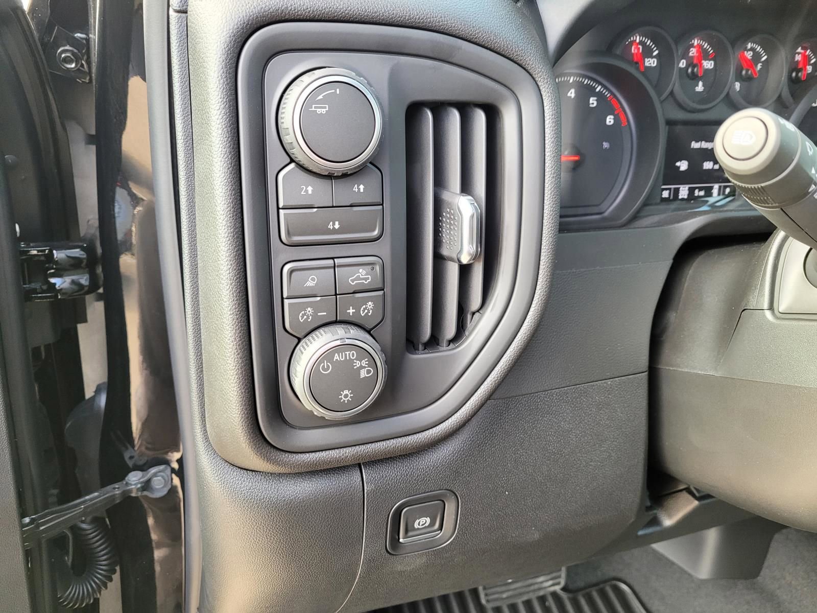 New 2026 Chevrolet Silverado 2500 Custom w/ Custom Value Package AWD/4WD image 16