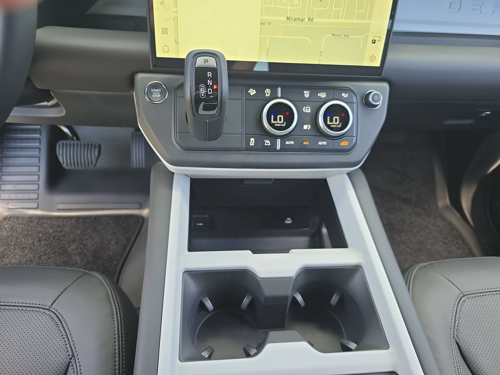 New 2026 Land Rover Defender 110 S AWD/4WD image 25