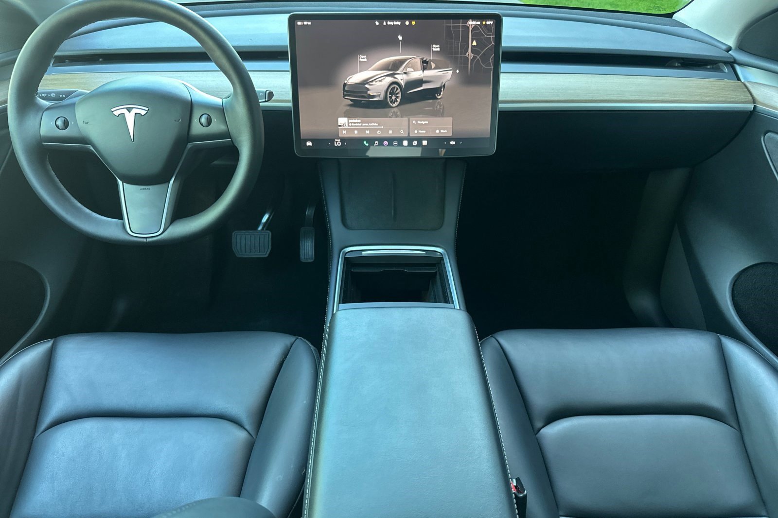 Used 2023 Tesla Model Y Long Range image 17